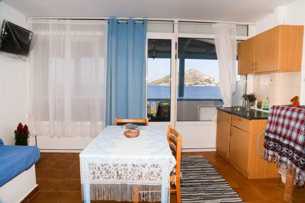 Tony'S Rooms Alinda  外观 照片