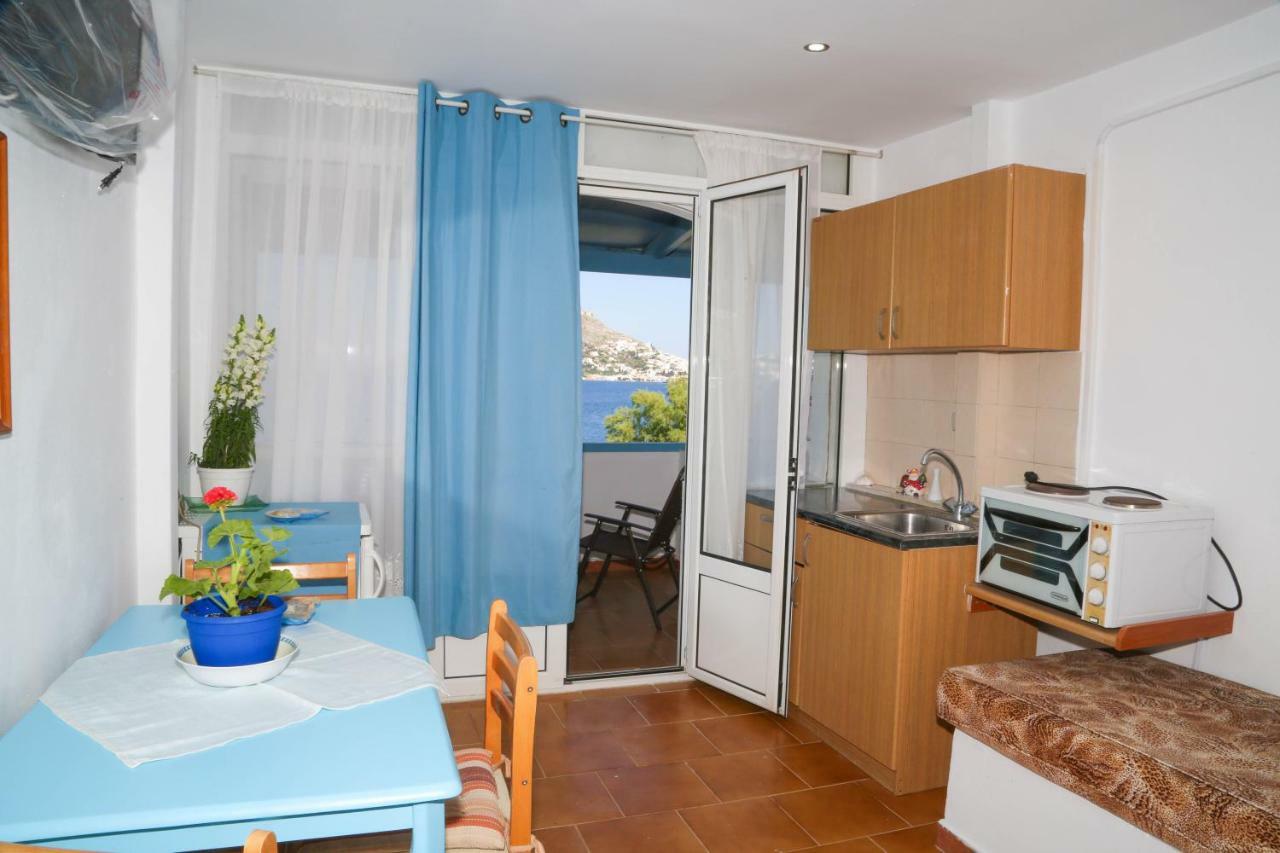 Tony'S Rooms Alinda  外观 照片