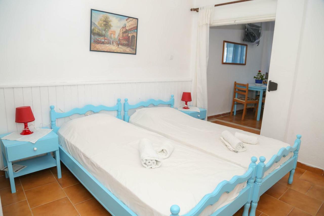 Tony'S Rooms Alinda  外观 照片