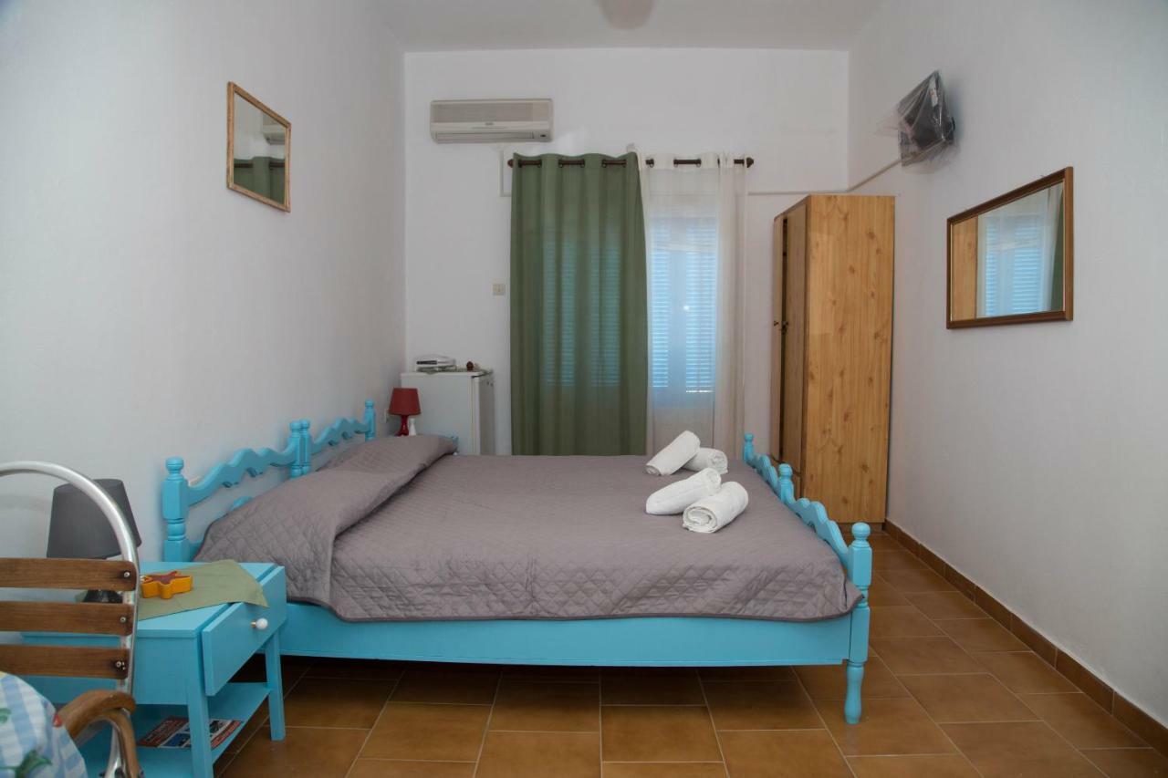 Tony'S Rooms Alinda  外观 照片